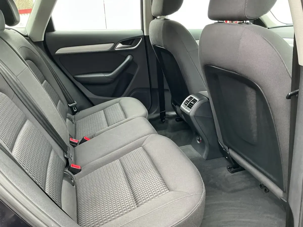 Usado Audi Q3 170 CV (125 kW) 2014 Azul SUV