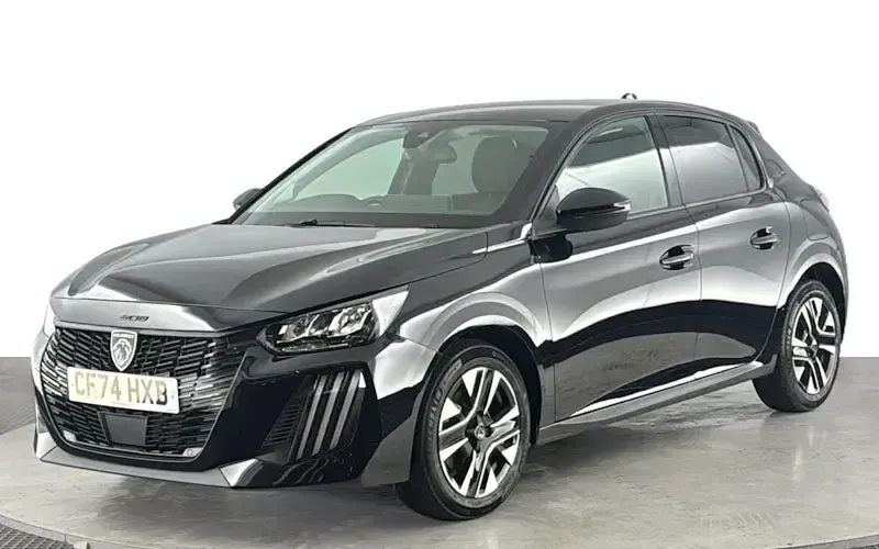 Used Peugeot 208 Allure 101 HP (74 kW) 2024 Hatchback