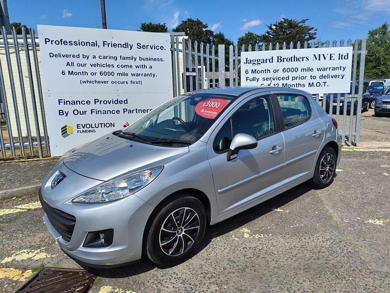 Silver Used 2012 Peugeot 207 Access Hatchback | £3,000 (Fair price) - Image 1/4