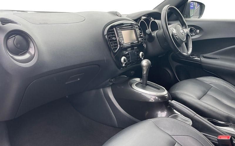 Used Nissan Juke Tekna 113 HP (83 kW) 2019 Silver SUV