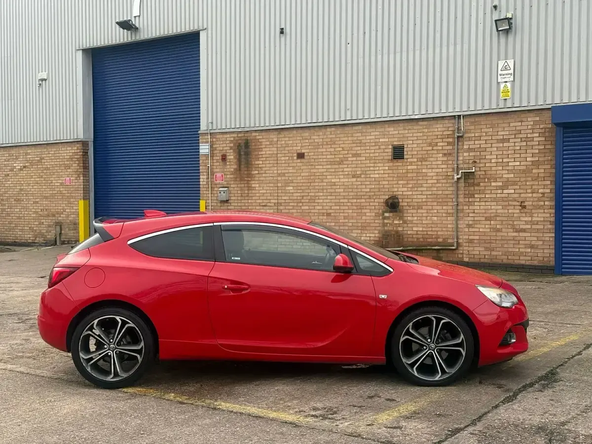 Used Vauxhall Astra GTC Edition 2017 Red Hatchback
