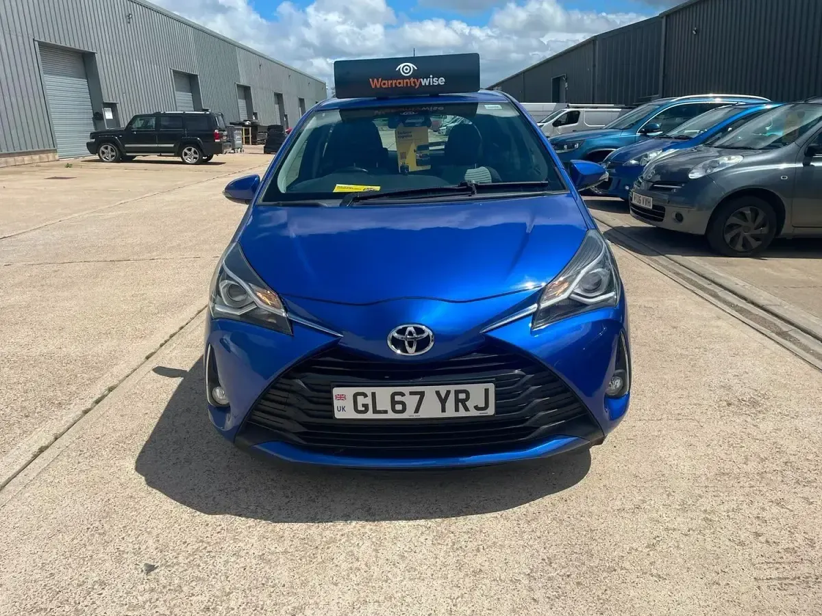 Used Toyota Yaris 2017 Blue Hatchback