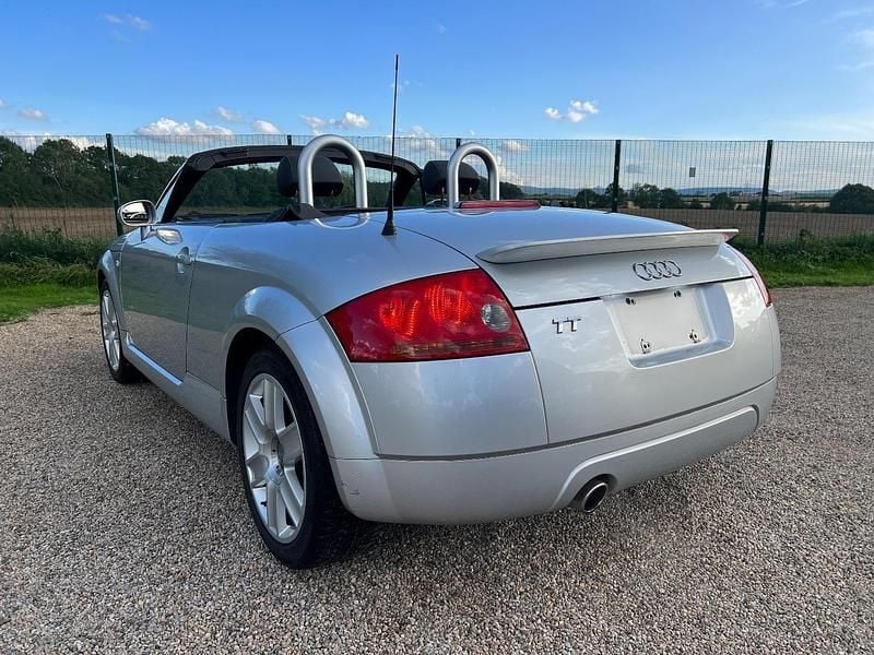 Used Audi TT Roadster 150 HP (110 kW) 2004 Silver Cabriolet