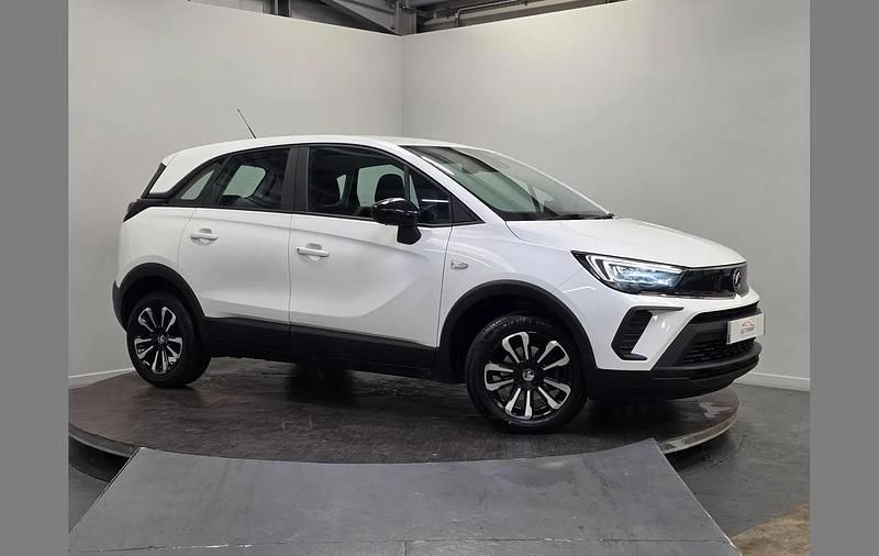 Used Vauxhall Crossland Design Edition 130 HP (95 kW) 2023 White SUV