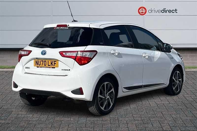 Used Toyota Yaris Hybrid 2020 White Hatchback