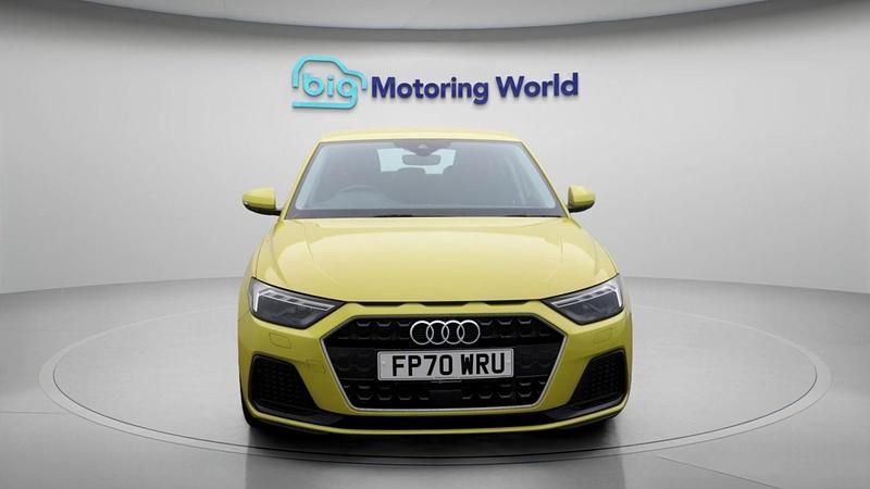 Used Audi A1 Sportback Sport 95 HP (69 kW) 2020 Yellow Hatchback