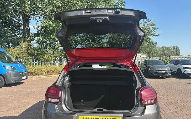 Used Citroën C3 Flair 82 HP (60 kW) 2018 Grey Hatchback