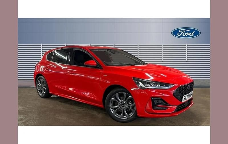 Used Ford Focus ST-Line 155 HP (114 kW) 2024 Red Hatchback