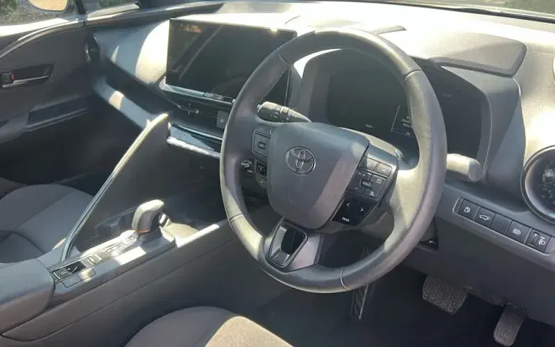 Used Toyota C-HR Design 140 HP (102 kW) 2025 Silver SUV