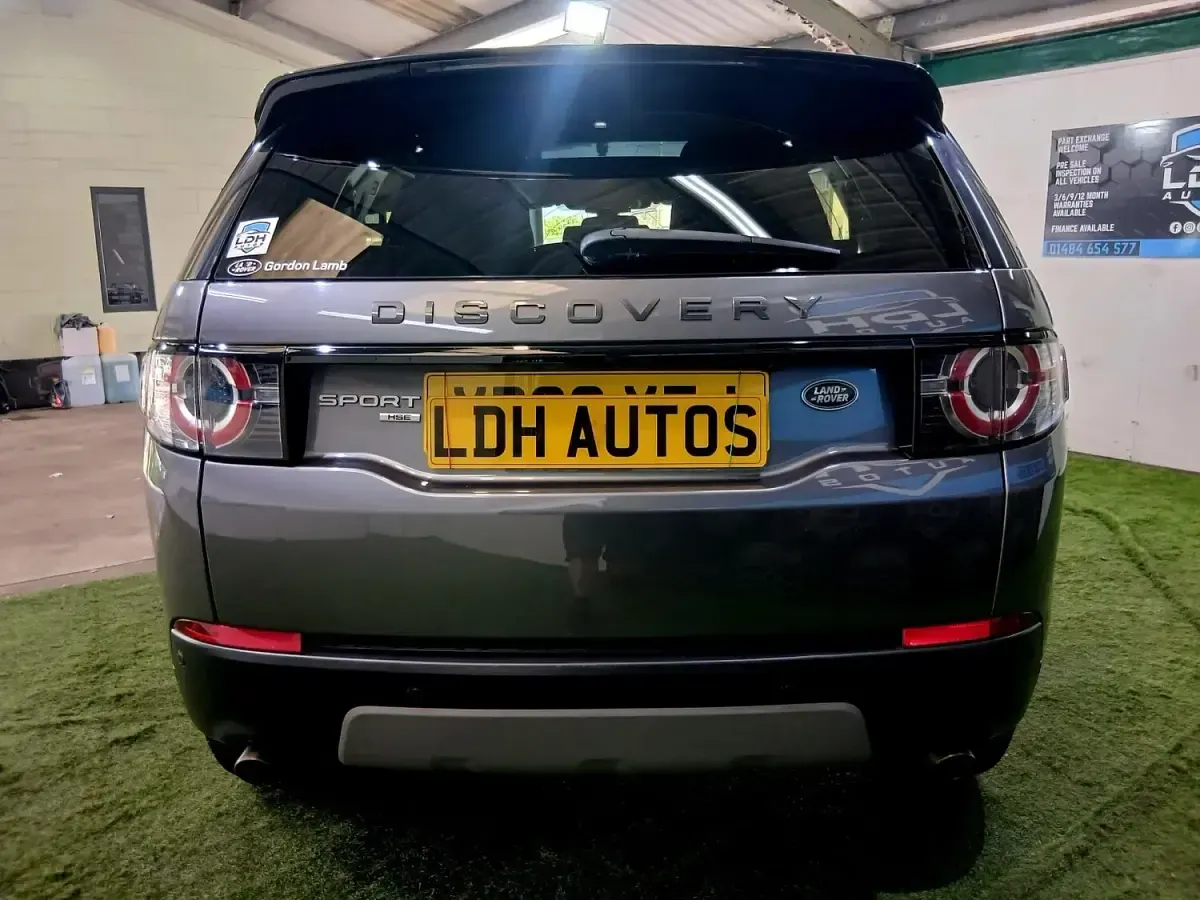 Used Land Rover Discovery Sport Landmark 180 HP (132 kW) 2018 Grey SUV