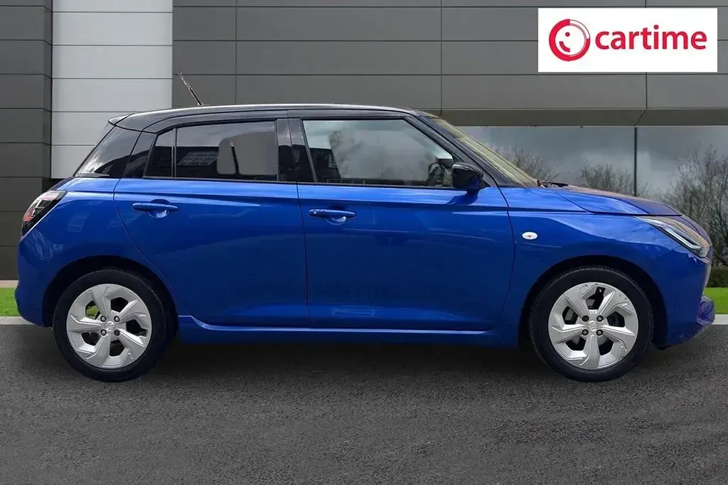 Used Suzuki Swift 82 HP (60 kW) 2024 Blue Hatchback