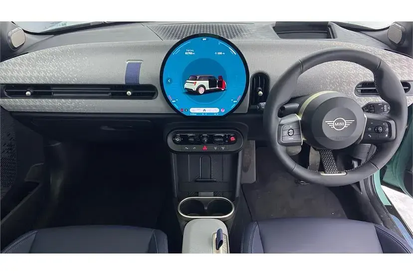 Usado Mini Cooper Exclusive 150 kW (204 HP) 2025 Verde Citadino