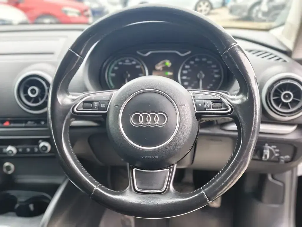 Used Audi A3 Sportback e-tron Advanced 2015 Black Hatchback