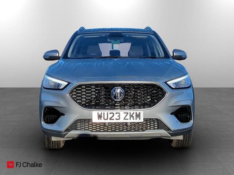Used MG ZS Excite 111 HP (81 kW) 2023 Silver Hatchback