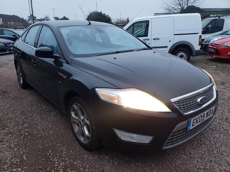 Used Ford Mondeo Titanium 140 HP (102 kW) 2009 Black Hatchback