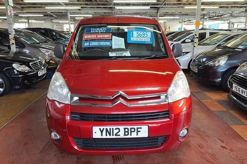 Used Citroën Berlingo VTR Sport 90 HP (66 kW) 2012 Red MPV