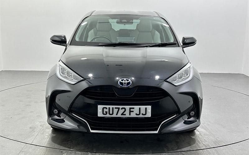 Used Toyota Yaris Hybrid 116 HP (85 kW) 2024 Hatchback