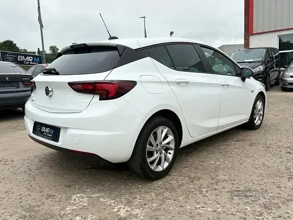 Used Vauxhall Astra Business Edition 2020 White Hatchback