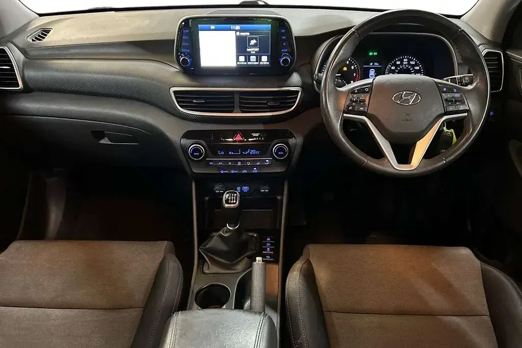 Używany Hyundai Tucson SE 129 KM (94 kW) 2019 Szary SUV