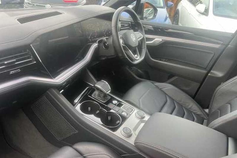 Used VW Touareg 286 HP (210 kW) 2023 SUV