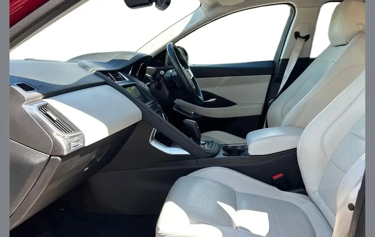Used Jaguar E-Pace R-Dynamic 147 HP (108 kW) 2020 Red SUV