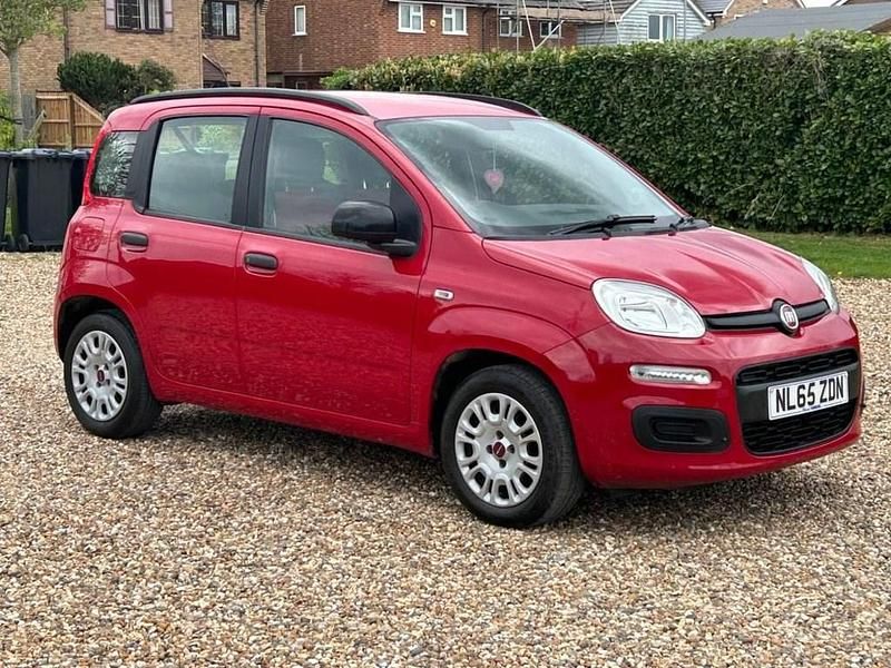 Used Fiat Panda Easy 69 HP (50 kW) 2015 Red Hatchback