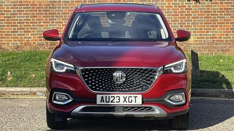 Red Used 2023 MG HS Exclusive SUV | £16,999 (Fair price) - Image 1/4