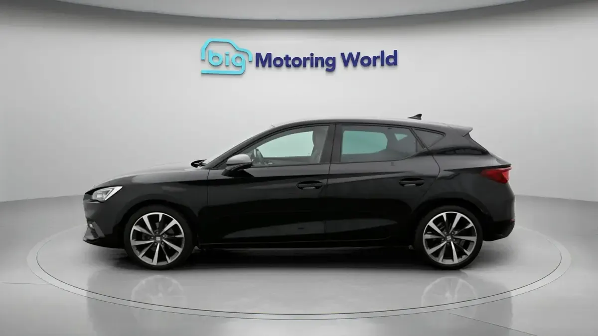 Used Seat Leon FR Sport 109 HP (80 kW) 2023