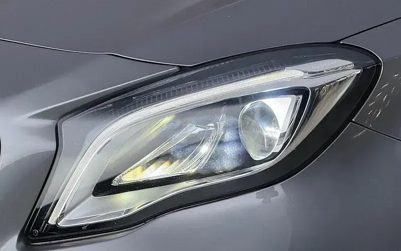 Used Mercedes GLA180 Urban 122 HP (89 kW) 2018 Grey SUV