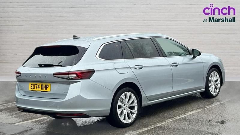 Used Skoda Superb SE L 193 HP (141 kW) 2024 Silver Estate