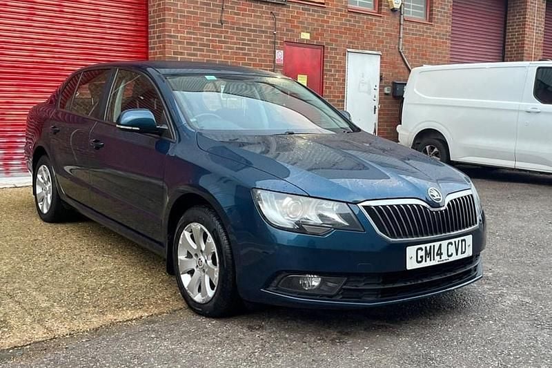 Blue Used 2014 Skoda Superb Hatchback | £3,000 - Image 1/1