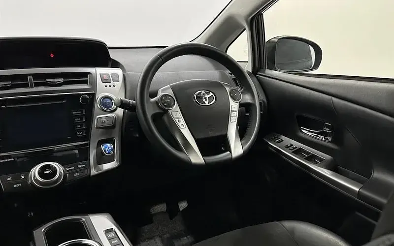 Used Toyota Prius+ 136 HP (100 kW) 2018 Black MPV