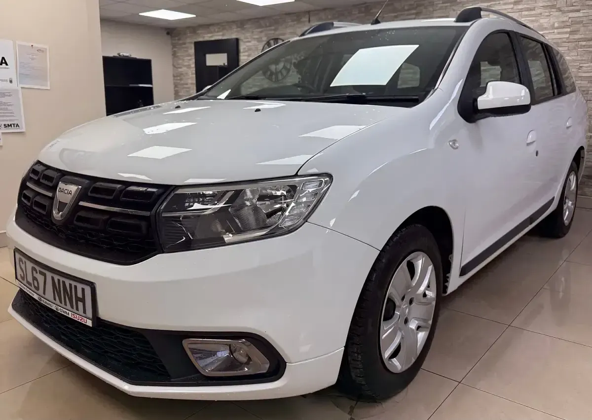 Used Dacia Logan MCV Lauréate 90 HP (66 kW) 2017 White Estate