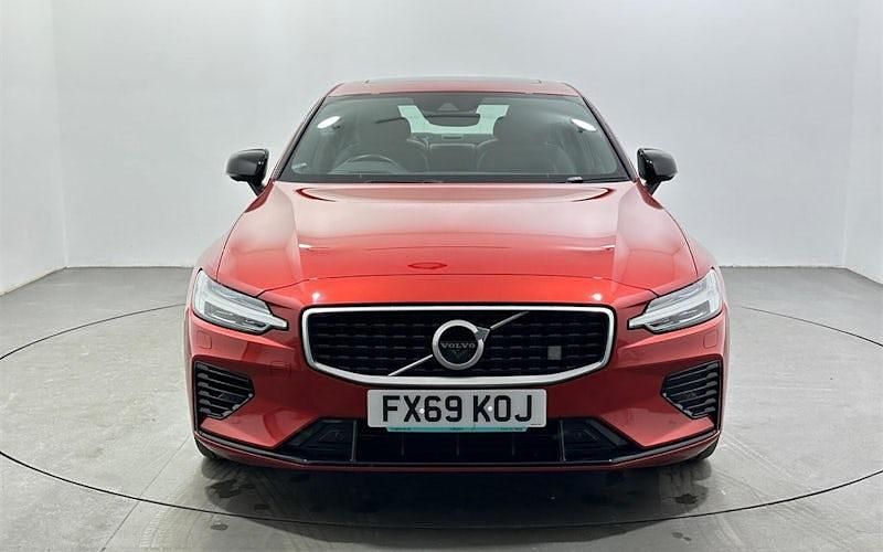 Used Volvo S60 R-Design 390 HP (286 kW) 2020 Red Sedan