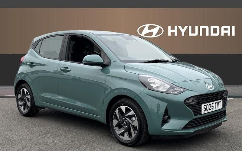 Green New 2025 Hyundai i10 Advanced Hatchback | £15,246 (Fair price) - Image 1/4