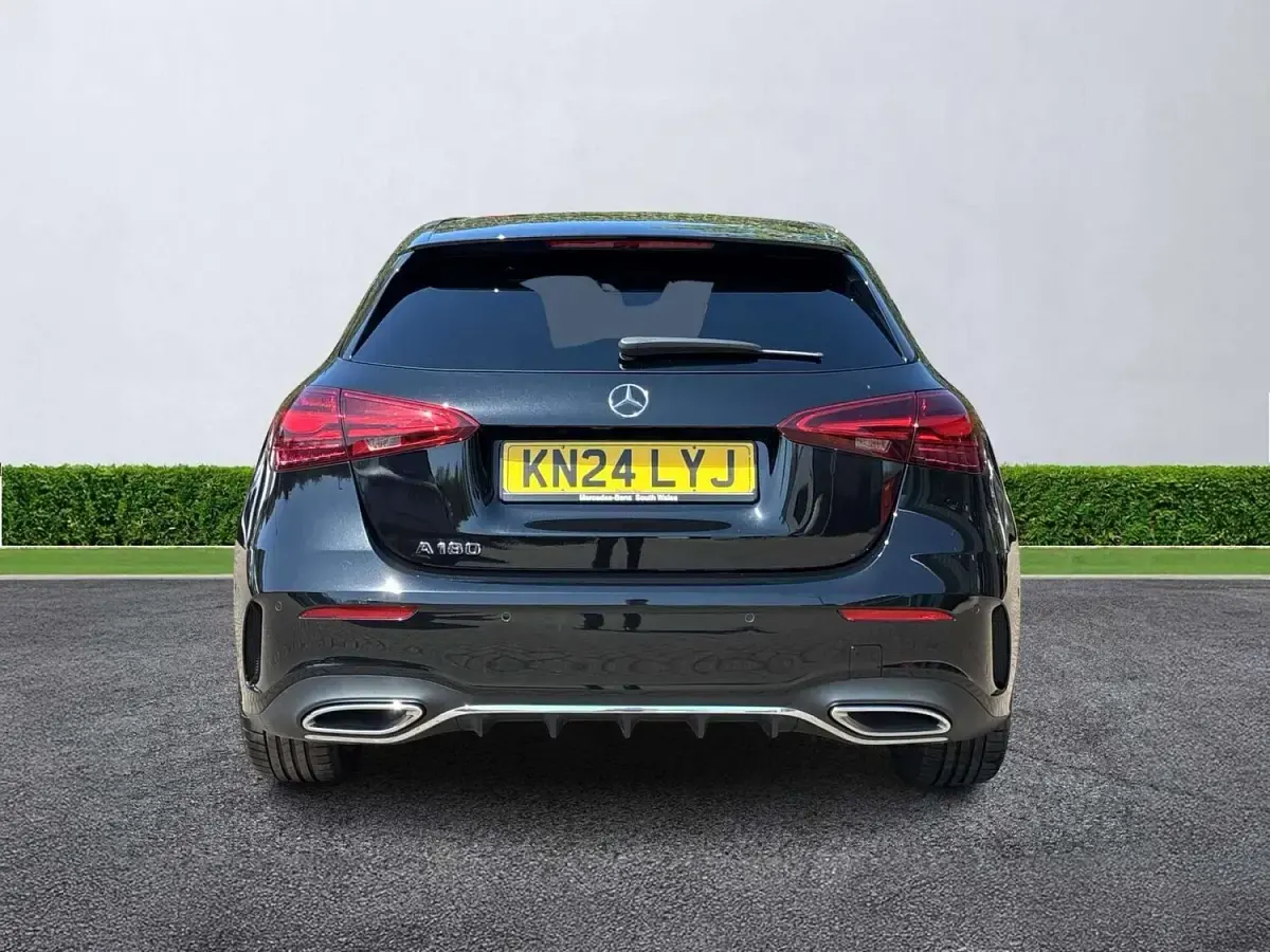 Used Mercedes A180 AMG Line Premium Plus 136 HP (100 kW) 2024 Black Hatchback