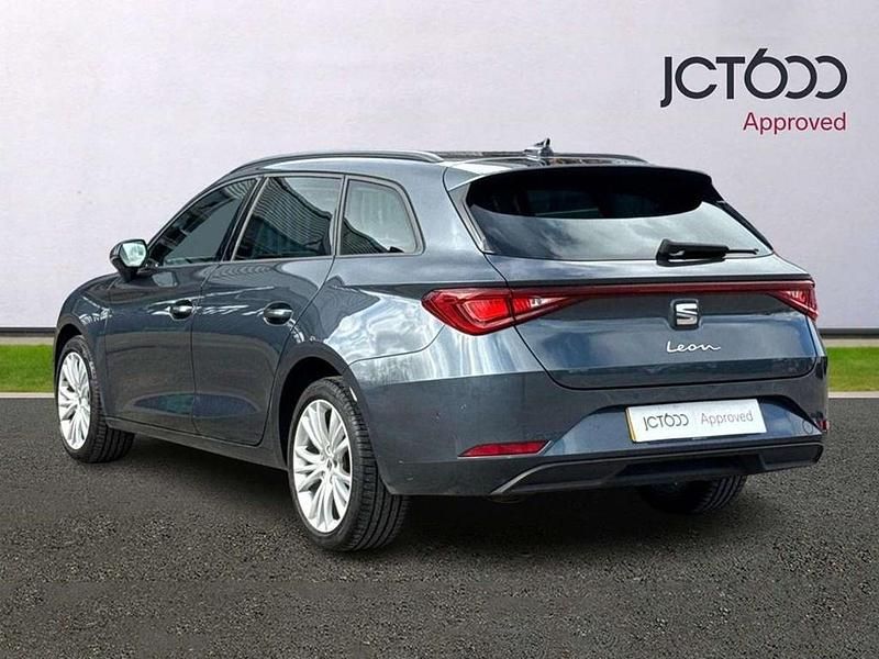 Used Seat Leon SE Dynamic 116 HP (85 kW) 2023 Grey Estate