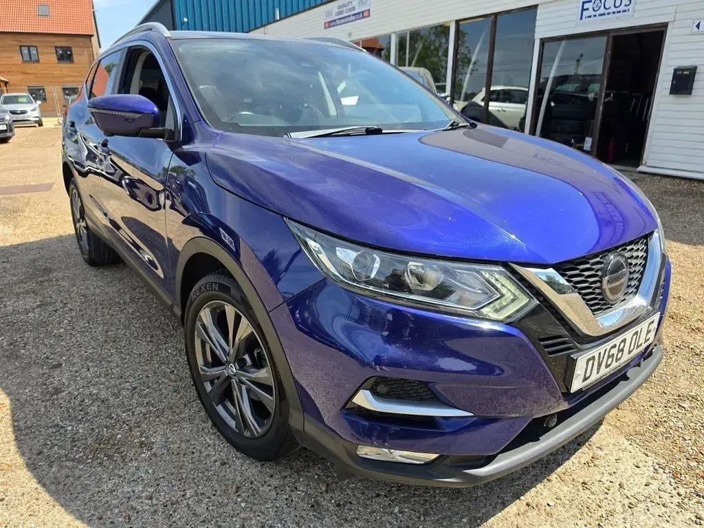 Used Nissan Qashqai N-Connecta 115 HP (84 kW) 2018 Blue SUV