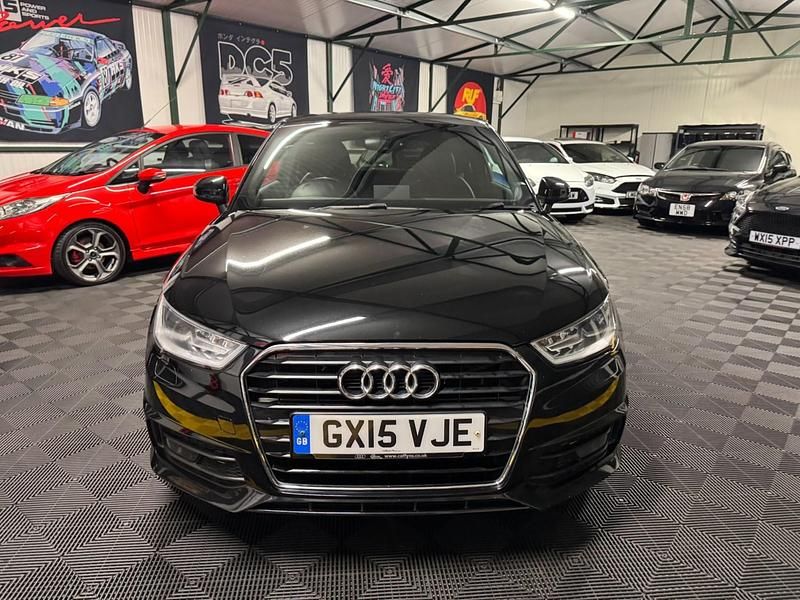 Usado Audi A1 S-Line 125 HP (91 kW) 2015 Preto Citadino