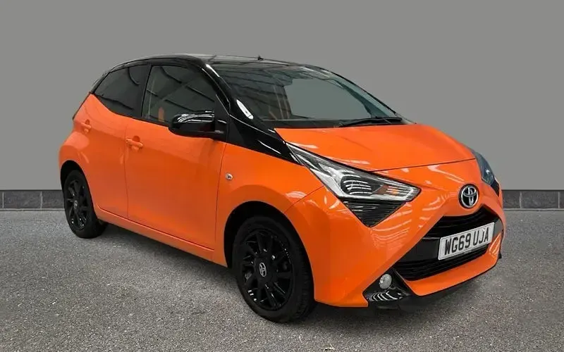 Used Toyota Aygo X-cite 72 HP (52 kW) 2019 Hatchback