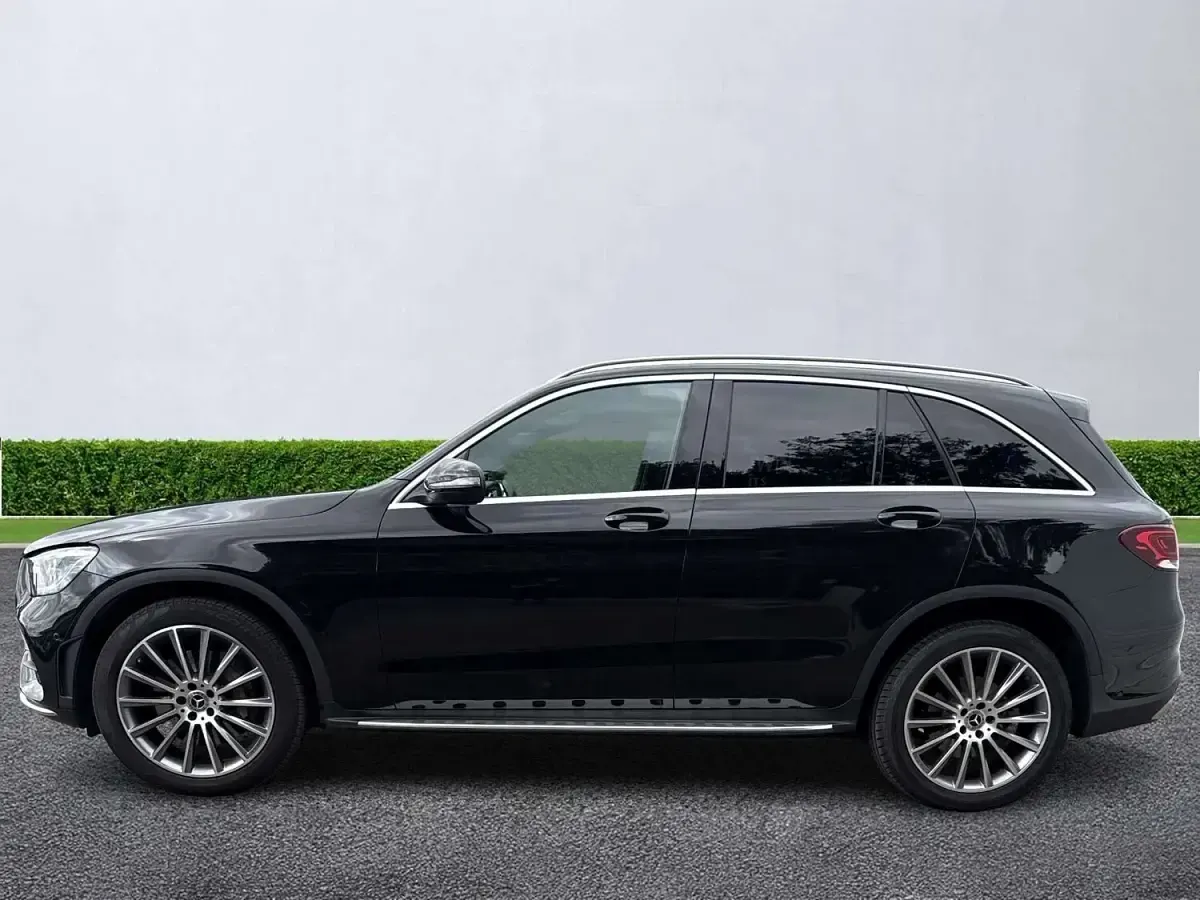 Used Mercedes GLC300 AMG Line Premium 2019 Black SUV