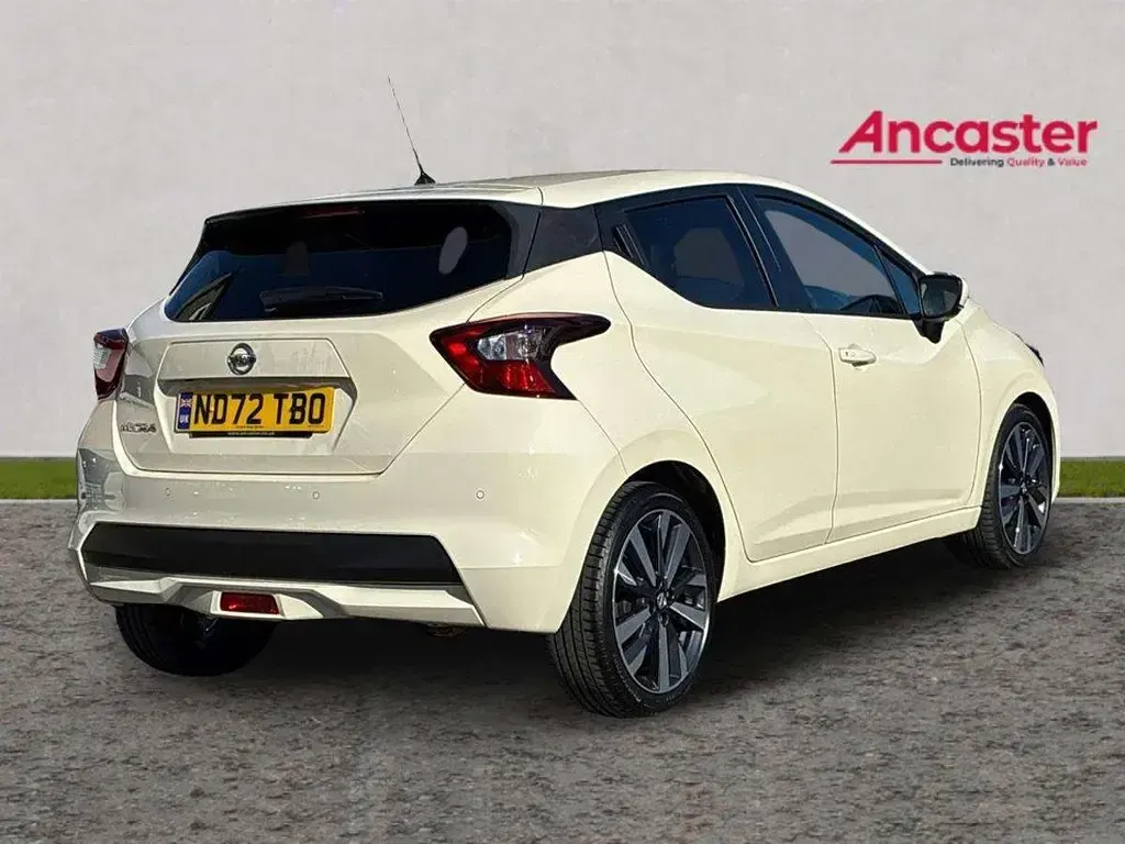 Used Nissan Micra Tekna 92 HP (67 kW) 2022 White Hatchback