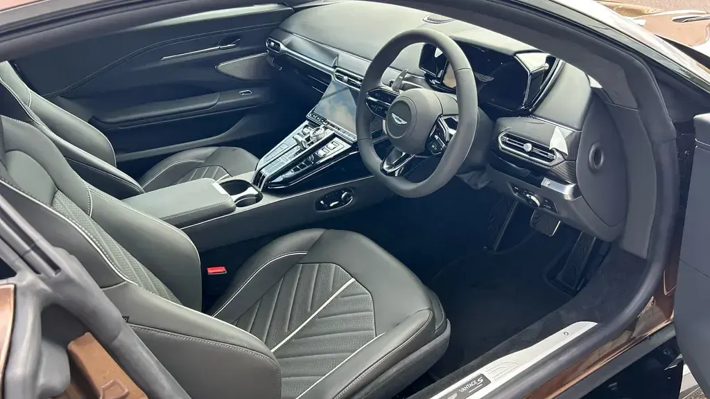 New Aston Martin Vantage 2026 Coupe