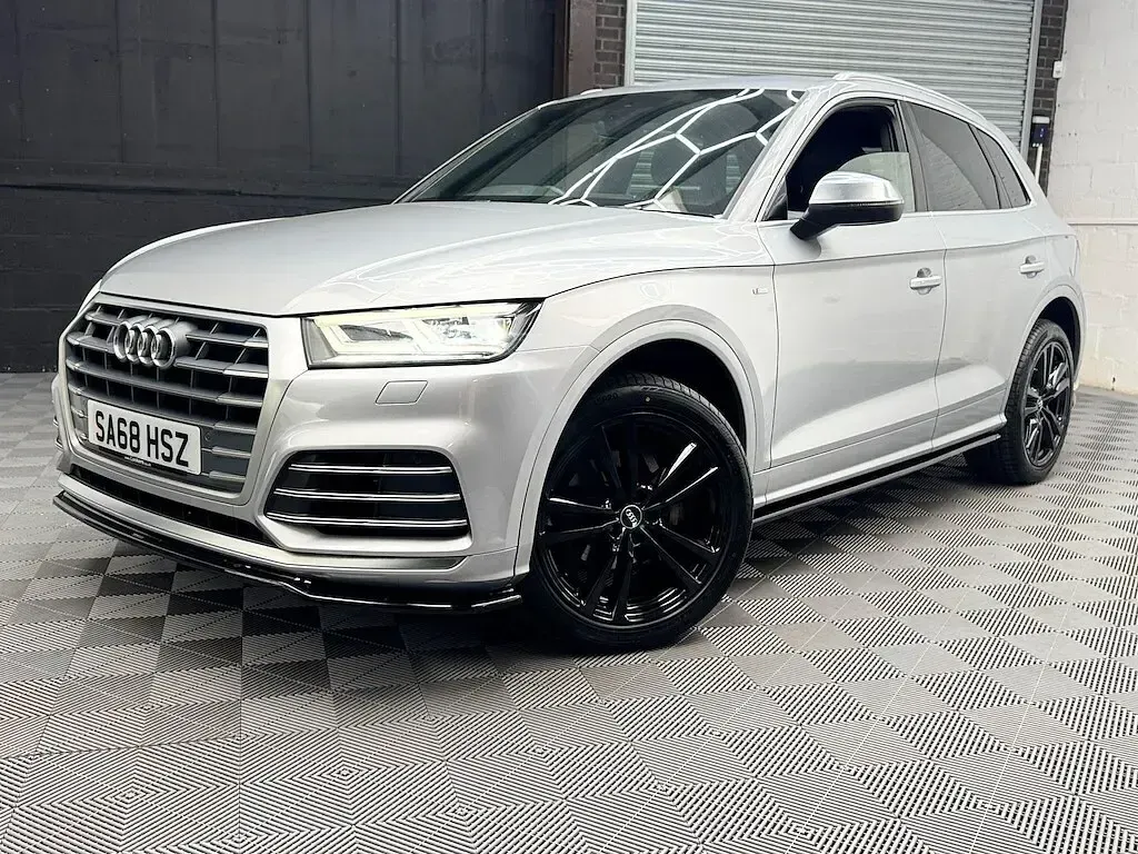 Used Audi Q5 S-Line 190 HP (139 kW) 2018 Silver SUV