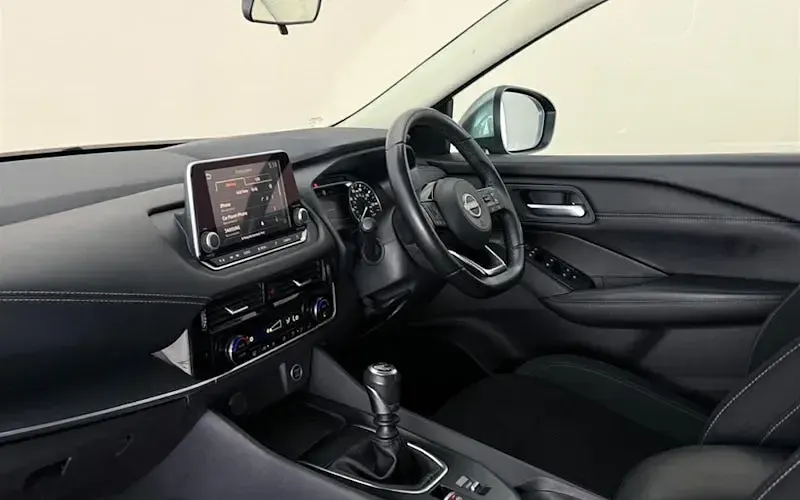 Used Nissan Qashqai Acenta Premium 140 HP (102 kW) 2022 Grey SUV