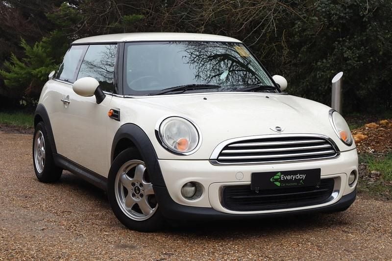 Used Mini ONE Hatch 2010 White Hatchback