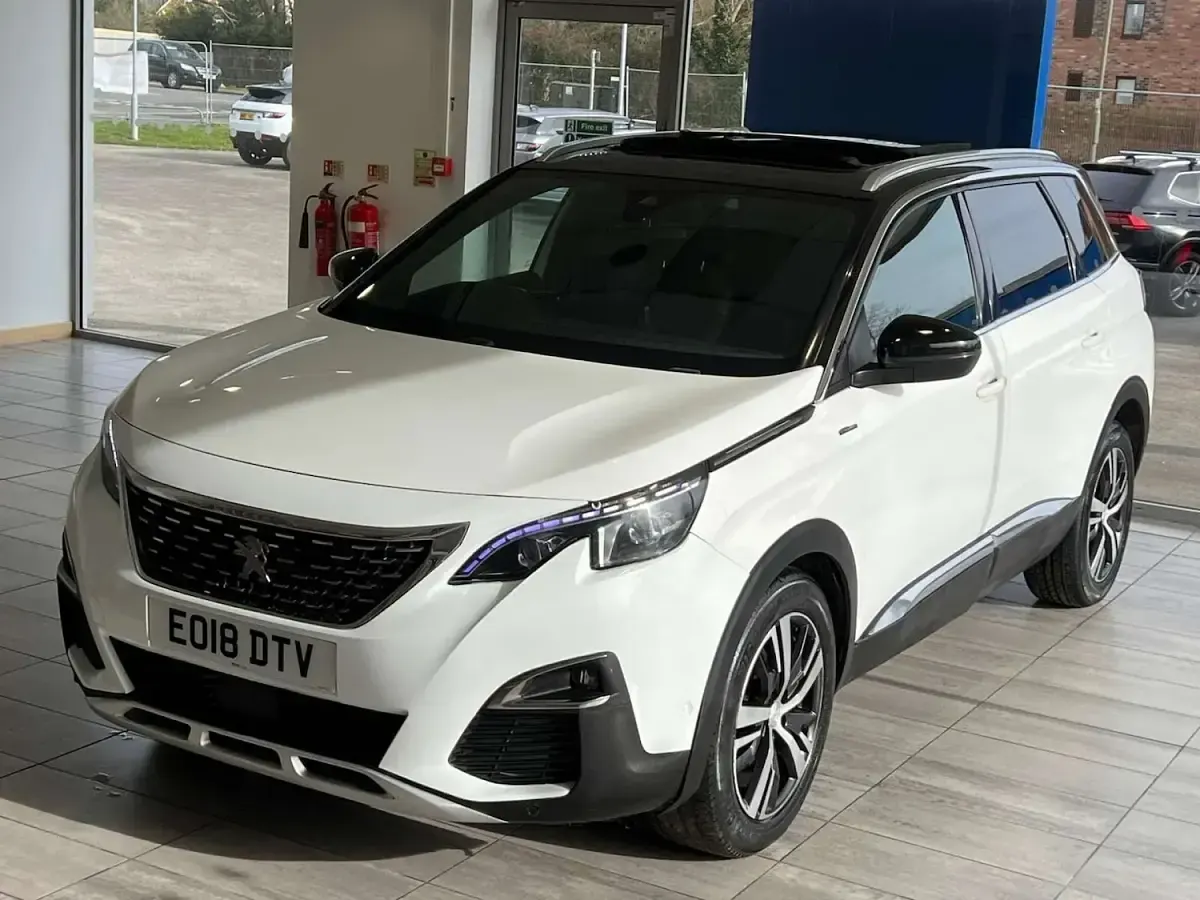 Used Peugeot 5008 GT-line 2018 White SUV