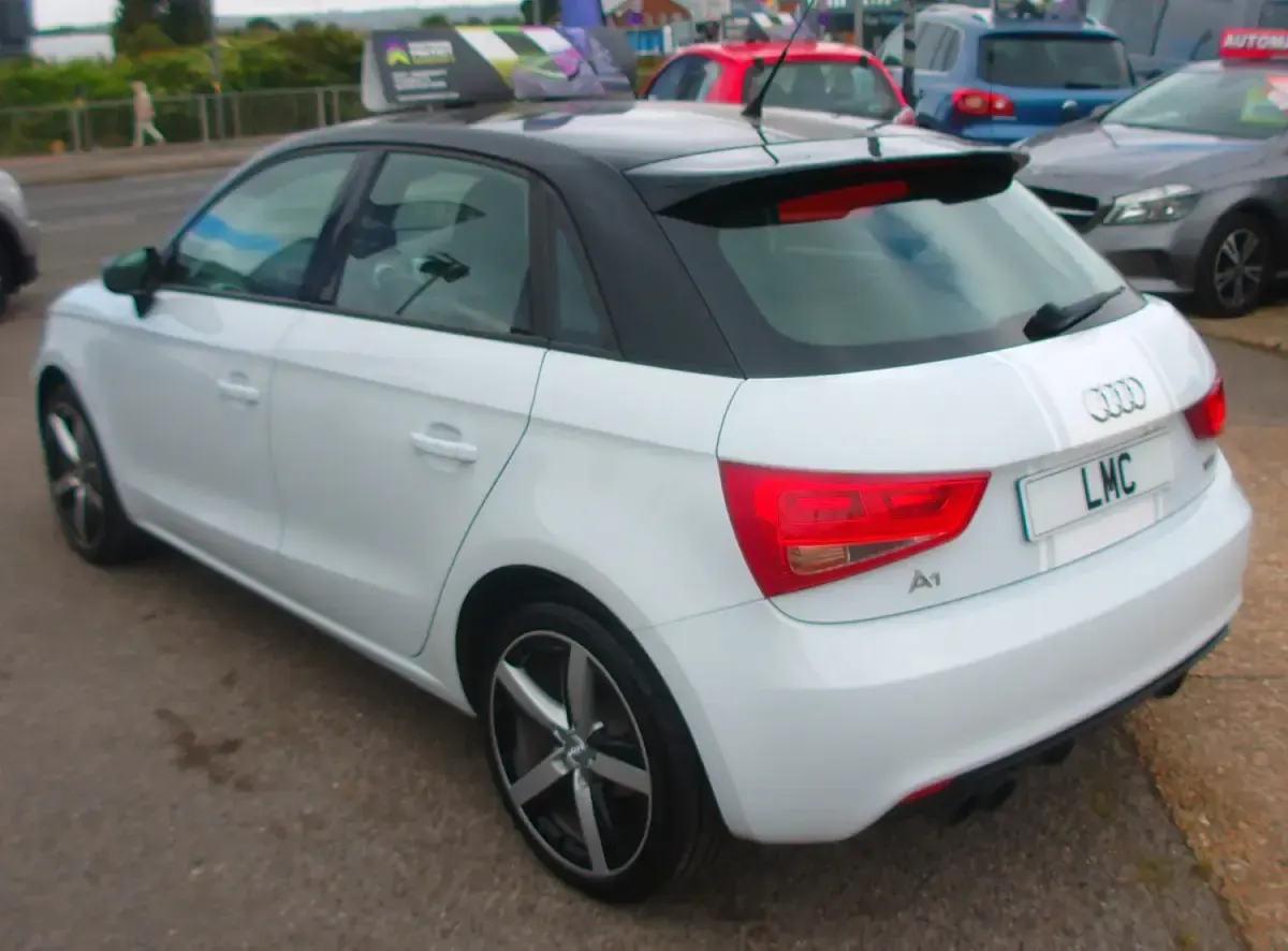 Used Audi A1 Sportback Sport 122 HP (89 kW) 2013 White Hatchback