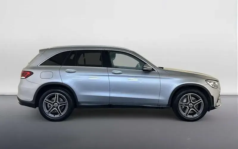 Used Mercedes GLC220 AMG line 194 HP (142 kW) 2022 Silver SUV