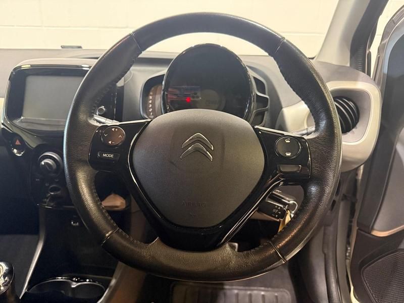 Używany Citroën C1 Flair 82 KM (60 kW) 2017 Szary Hatchback